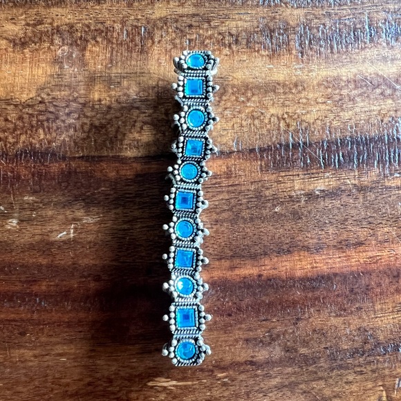 Blue Jewel Bracelet - Picture 3 of 3